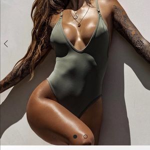 Gooseberry - One Piece - M - Sage - NEW!